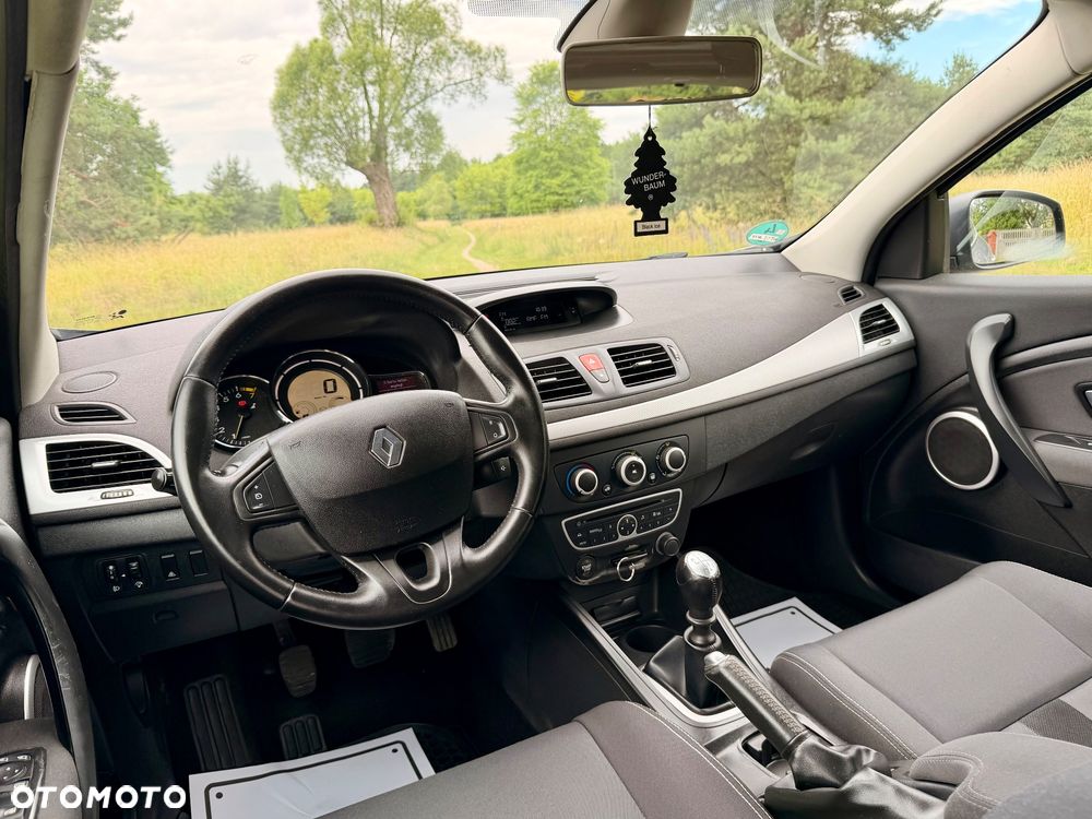 Renault Megane - 25