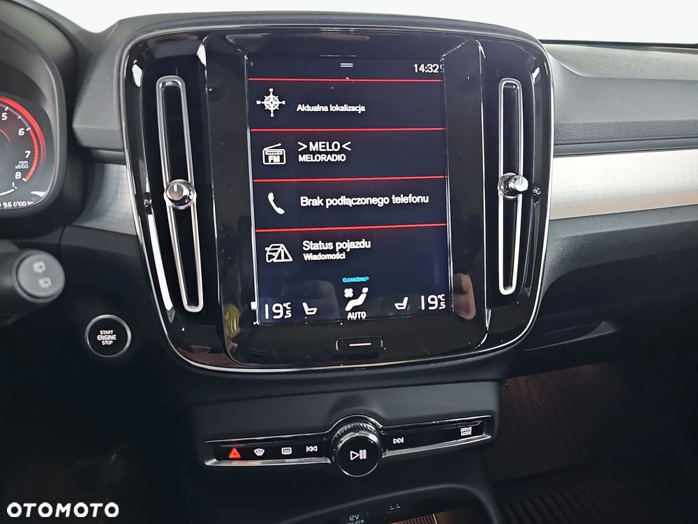Volvo XC 40 T4 AWD Momentum Pro - 13