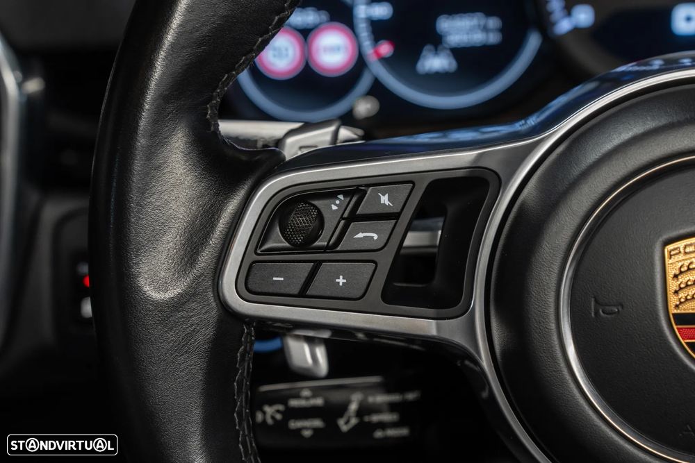 Porsche Cayenne Platinum Edition - 10