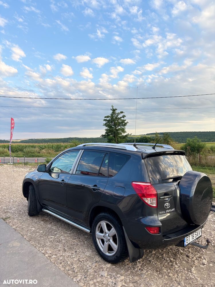 Toyota RAV4 2.2 D-4D Executive - 27
