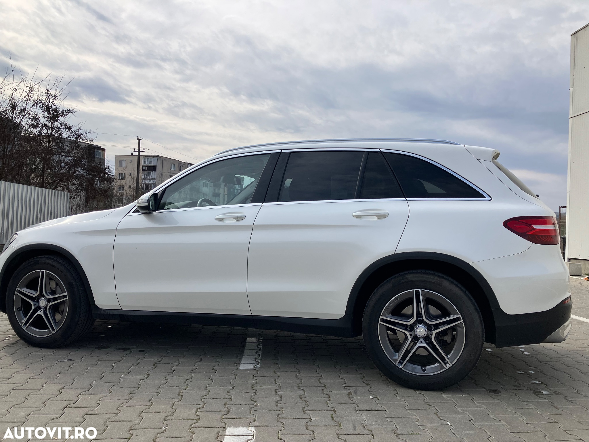 Mercedes-Benz GLC 220 d 4MATIC - 4