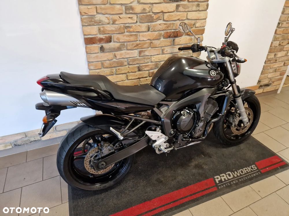 Yamaha FZ6 - 2