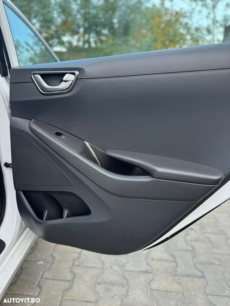 Hyundai IONIQ - 25