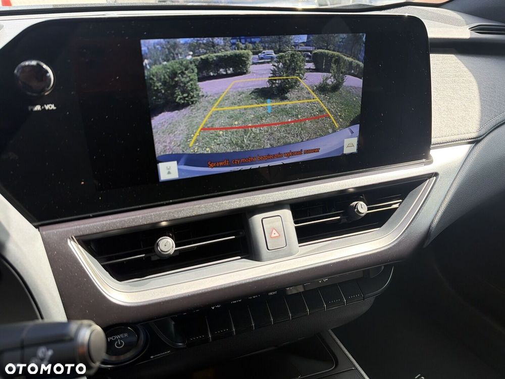 Lexus UX 250h GPF F Sport Design 2WD - 16