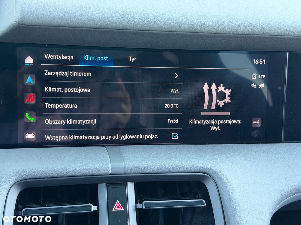 Porsche Taycan - 25