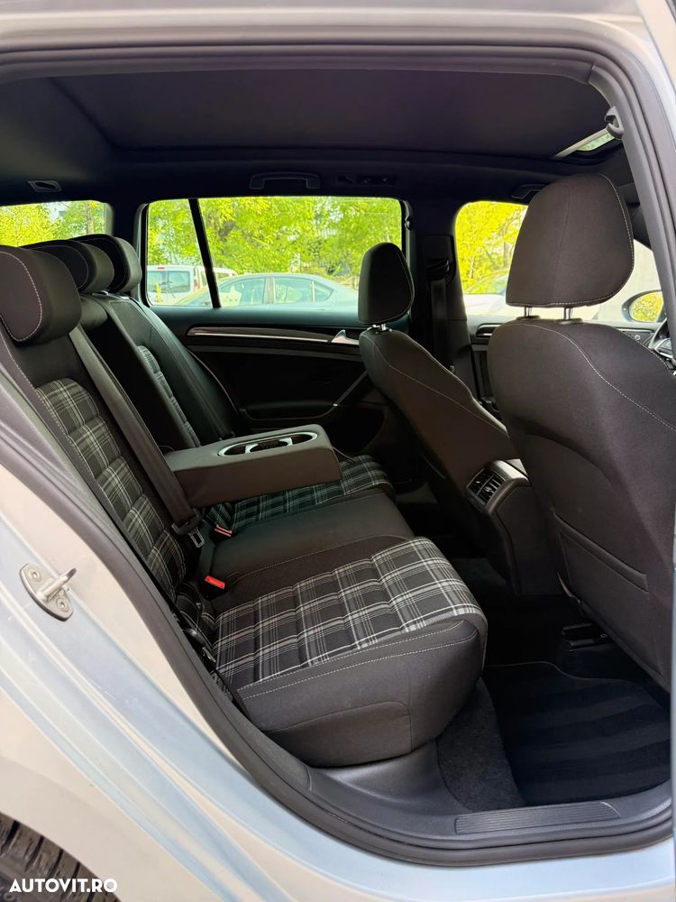 Volkswagen Golf 2.0 TDI DSG GTD - 16