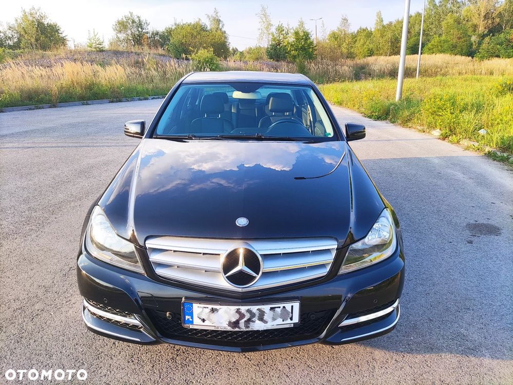 Mercedes-Benz Klasa C 180 BlueEFFICIENCY Avantgarde - 4