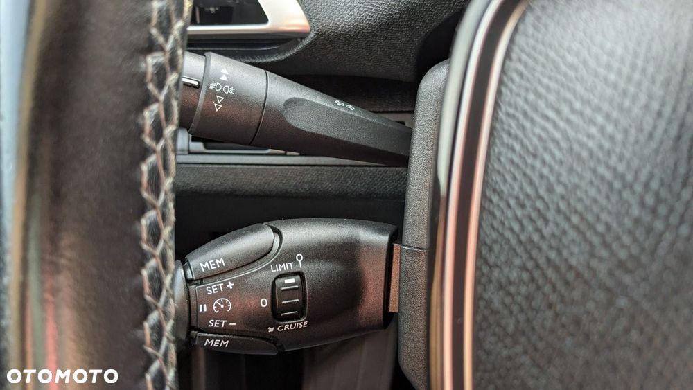 Peugeot 5008 PureTech 130 Access - 30