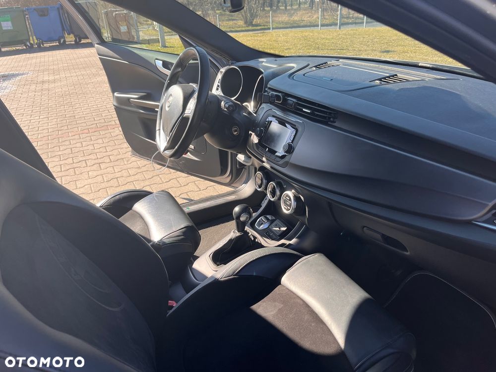 Alfa Romeo Giulietta 1750 TBi QV TCT - 14