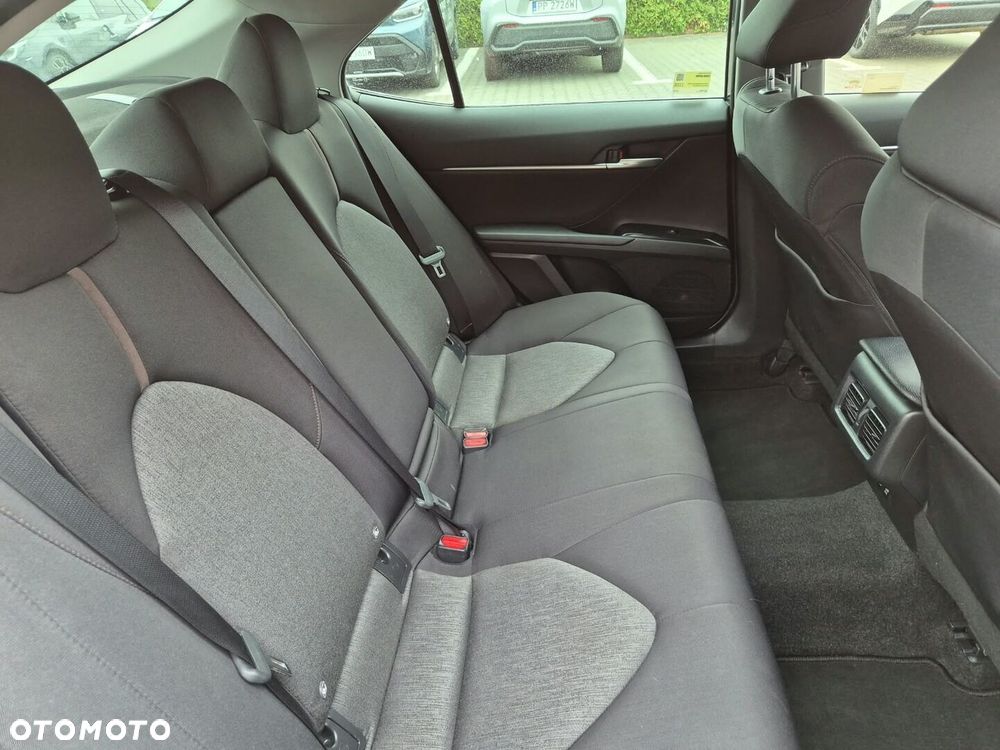 Toyota Camry 2.5 Hybrid Comfort CVT - 16