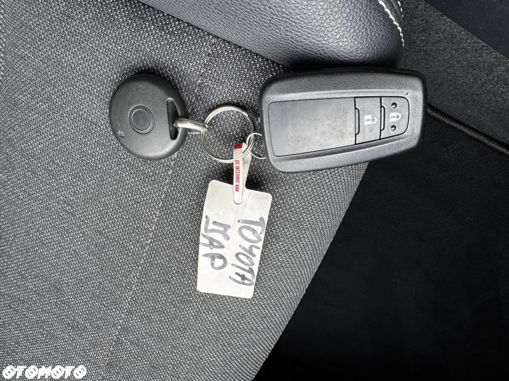 Toyota Corolla 1.8 Hybrid Executive - 27