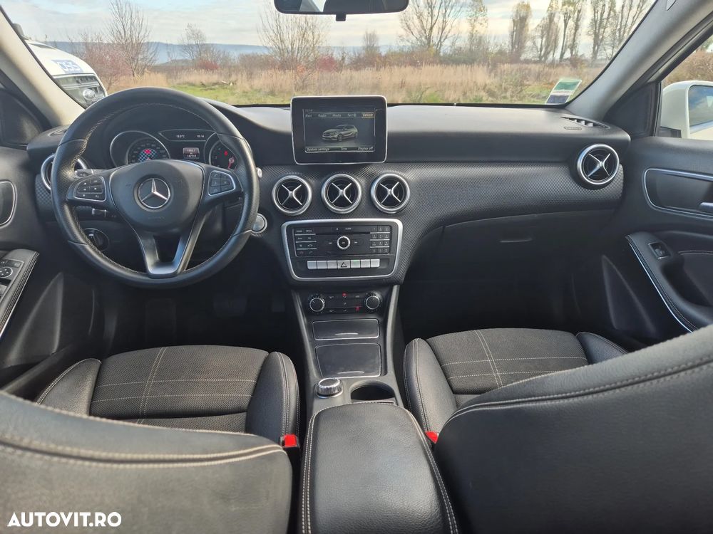 Mercedes-Benz A 180 (BlueEFFICIENCY) 7G-DCT - 16