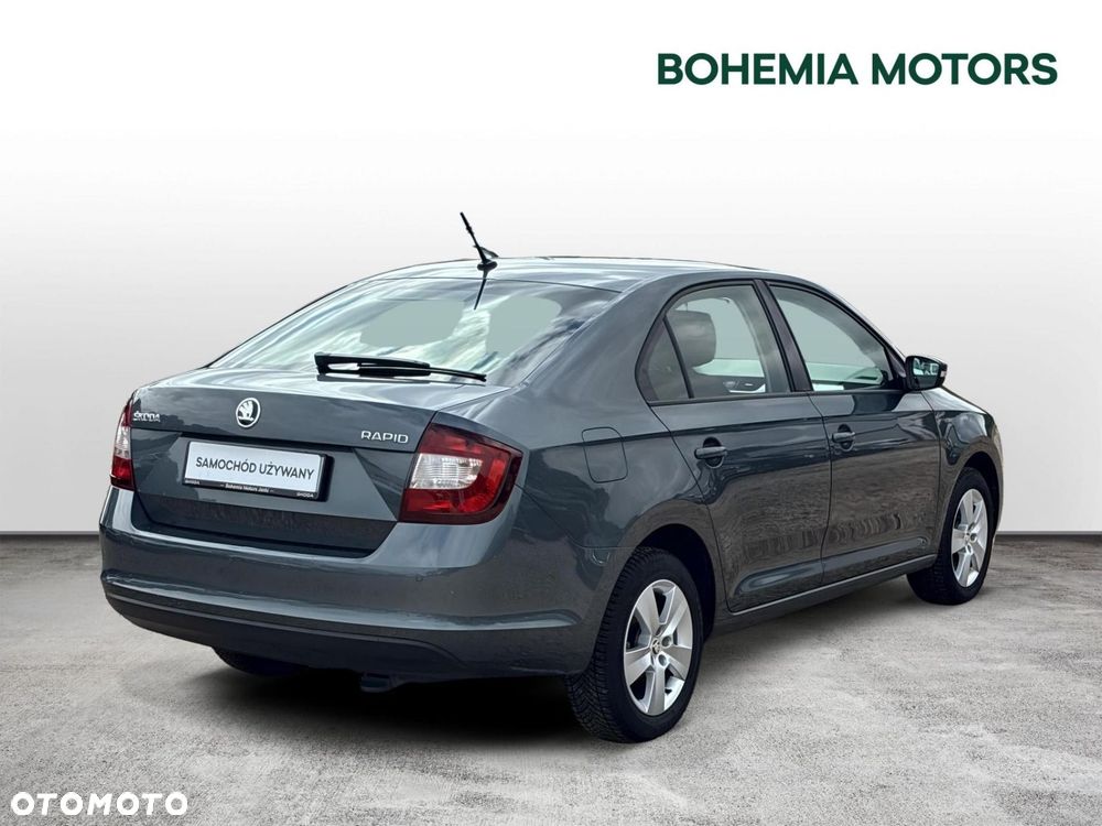 Skoda RAPID - 6