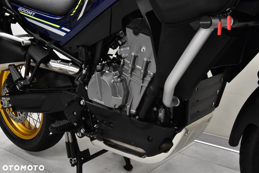 CFMoto MT - 22