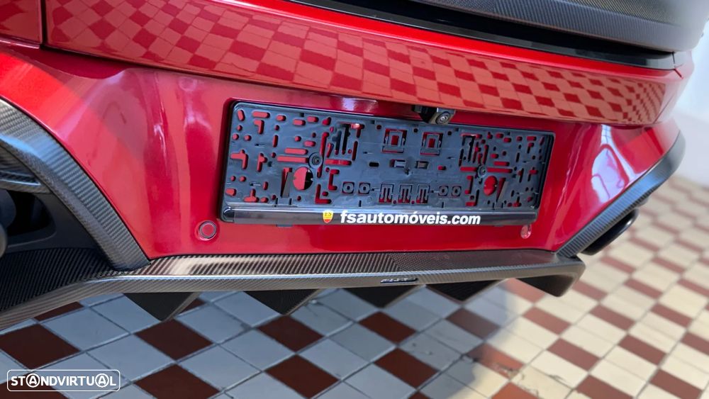 Aston Martin Vanquish V12 - 19