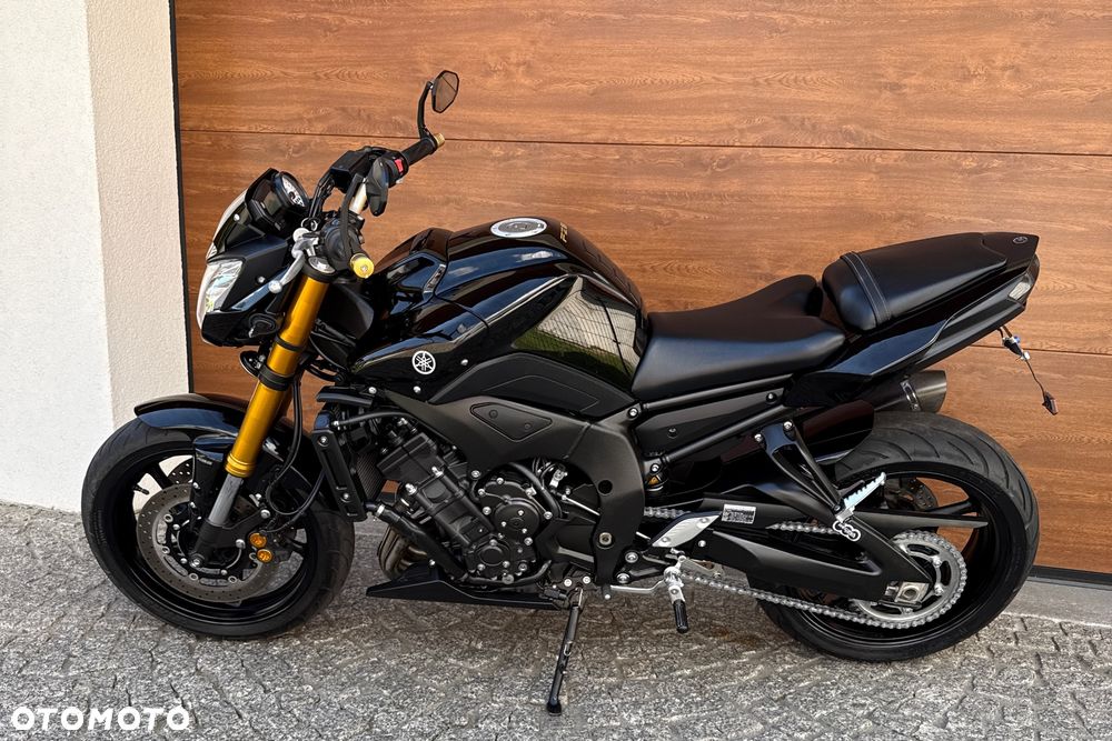 Yamaha FZ8 - 17