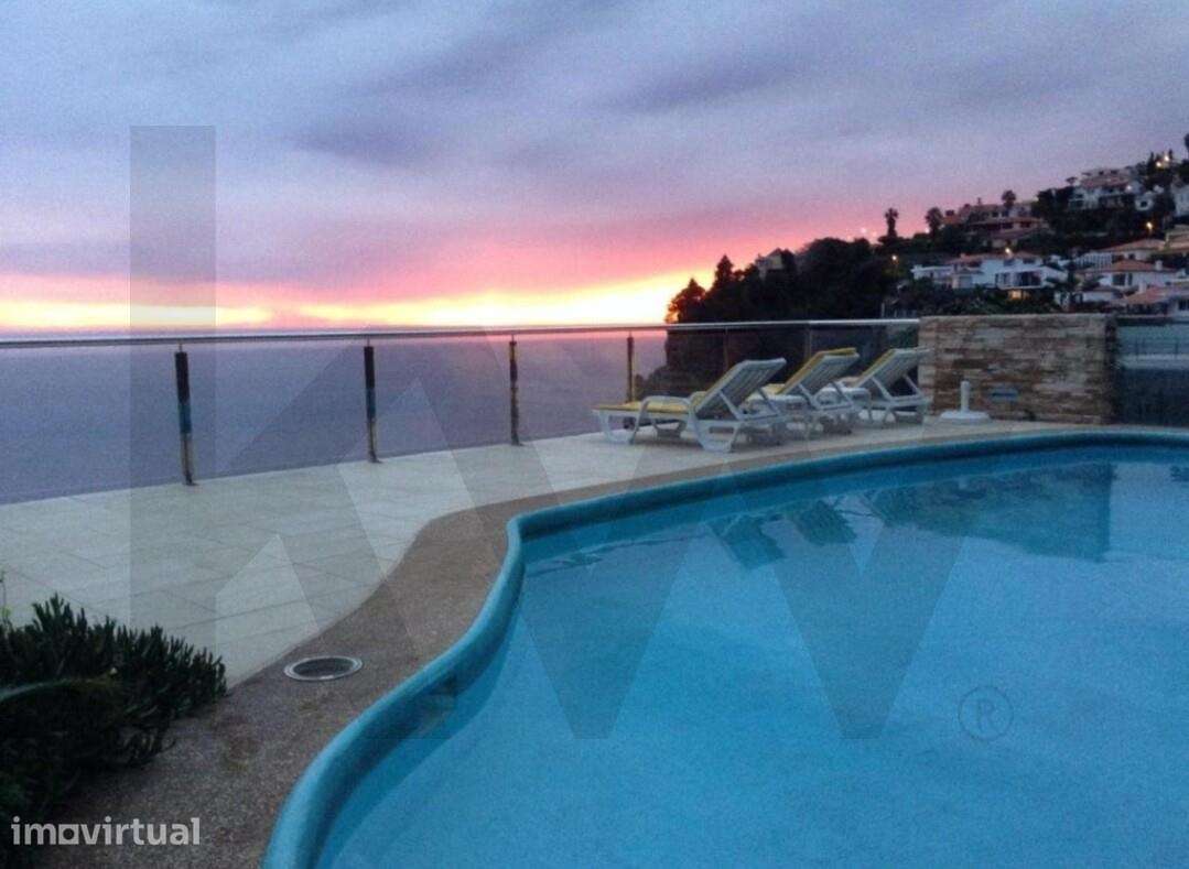 Moradia Tipologia T6 com Piscina e Vista Mar Definitiva - Grande imagem: 3/33