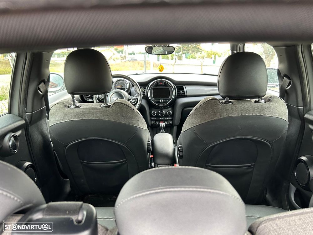 MINI 5 Portas Cooper D - 9