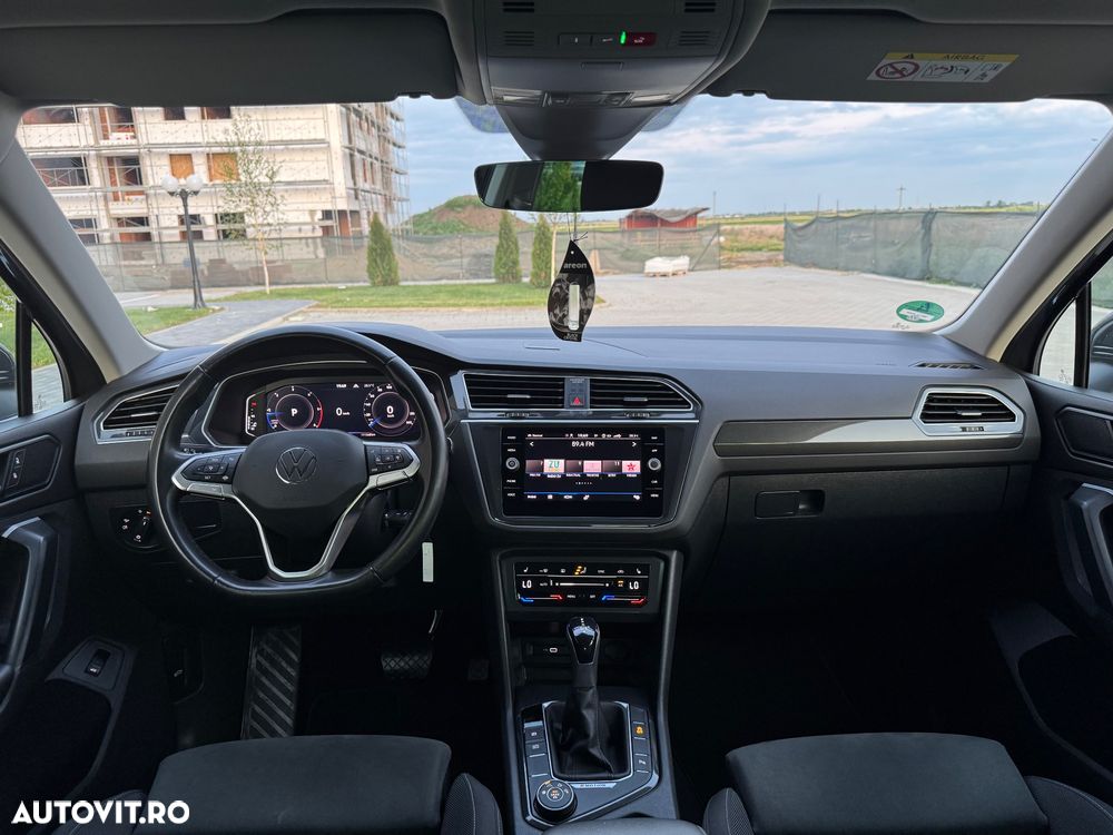 Volkswagen Tiguan 2.0 TDI SCR 4MOTION DSG Elegance - 9