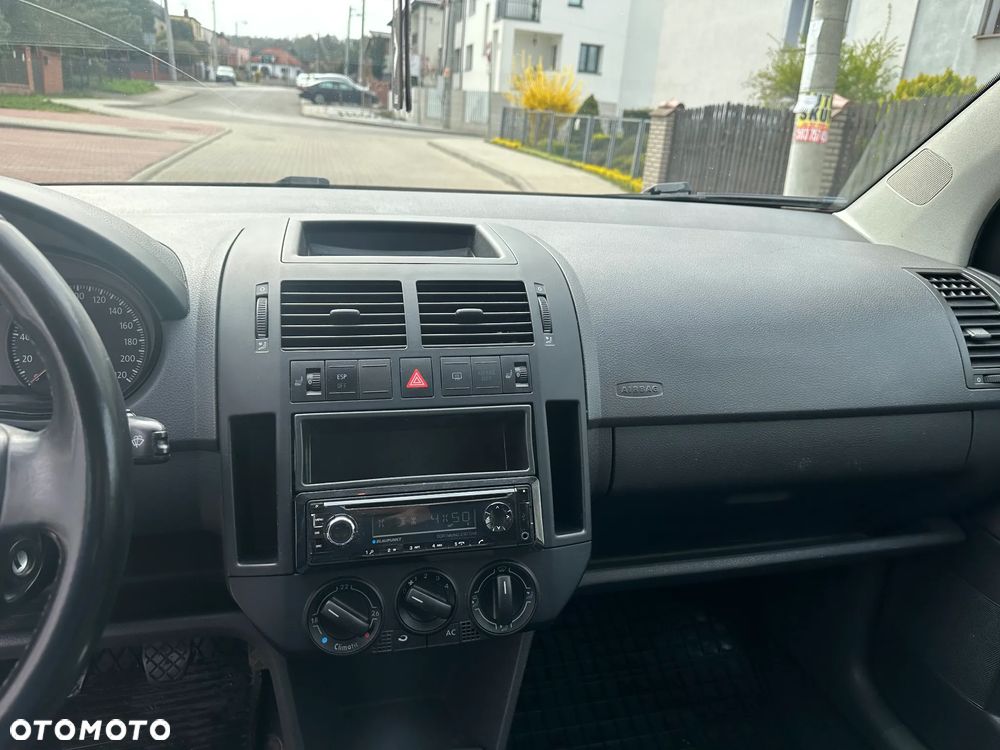 Volkswagen Polo - 10