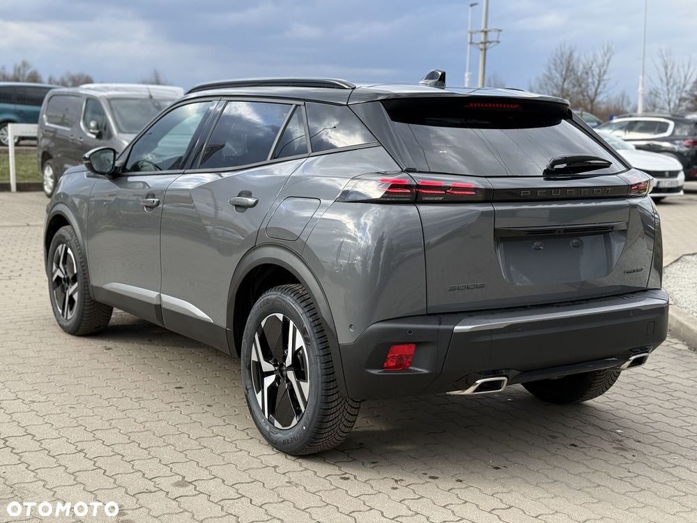 Peugeot 2008 - 8