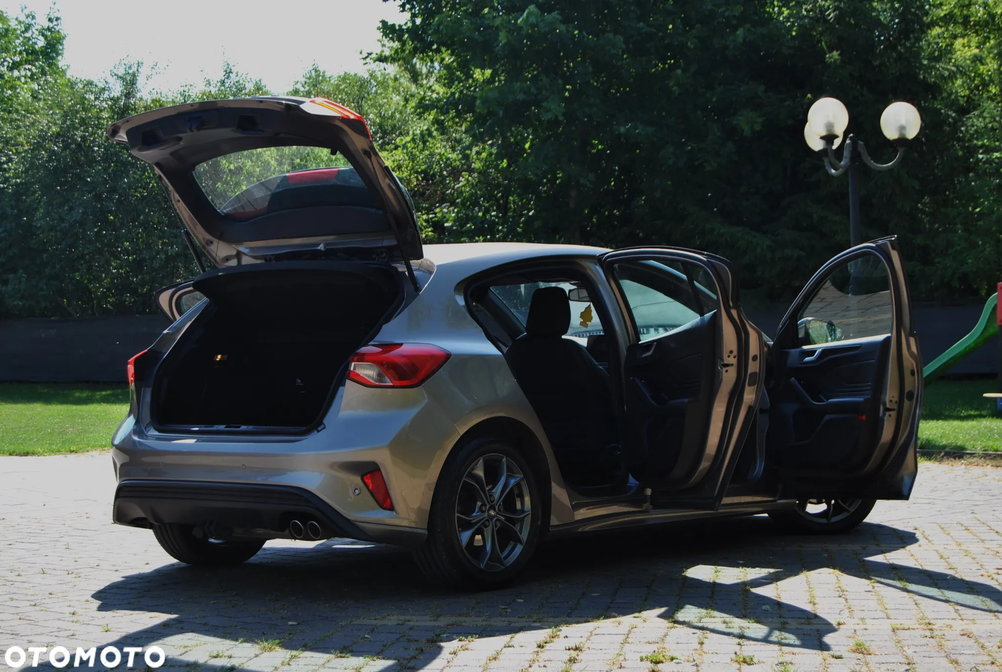 Ford Focus 1.5 EcoBlue Start-Stopp-System ST-LINE STYLE - 22