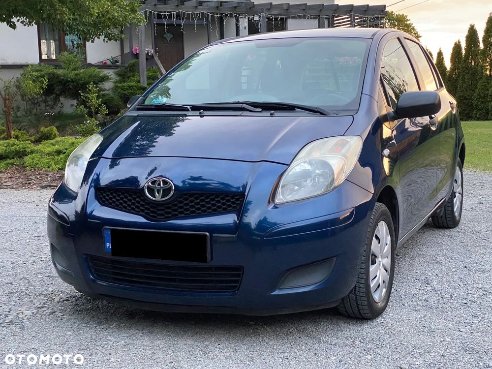 Toyota Yaris - 30
