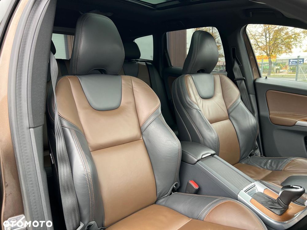 Volvo XC 60 D4 AWD Summum - 20