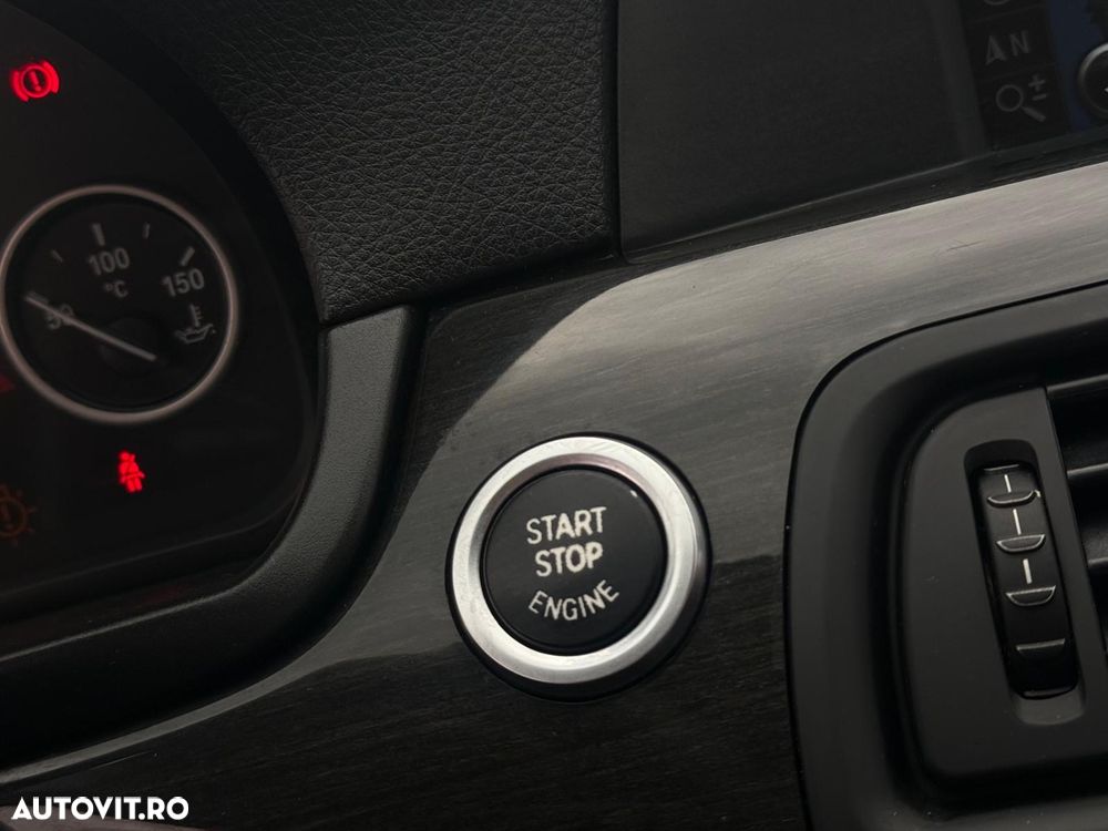 BMW Seria 5 520d Aut. - 13