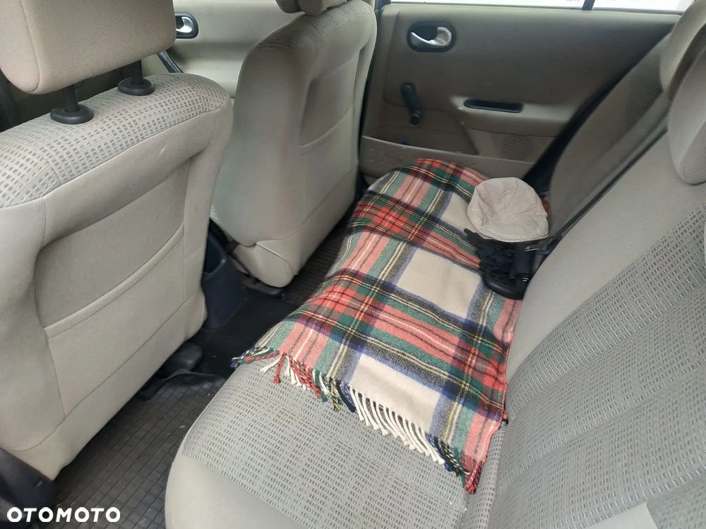 Renault Megane 1.4 16V Authentique - 6