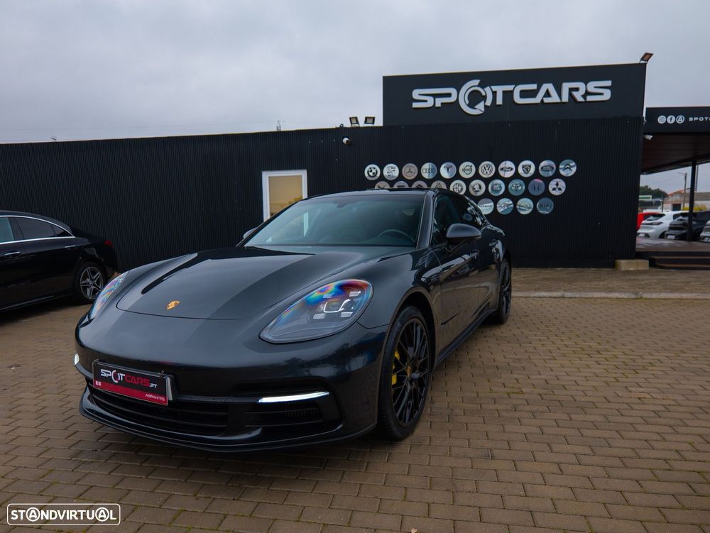 Porsche Panamera Sport Turismo 4 E-Hybrid - 3