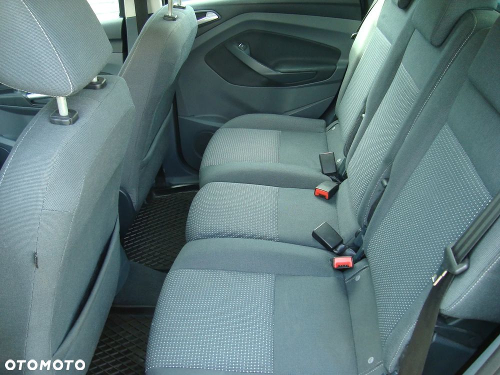 Ford C-MAX - 11