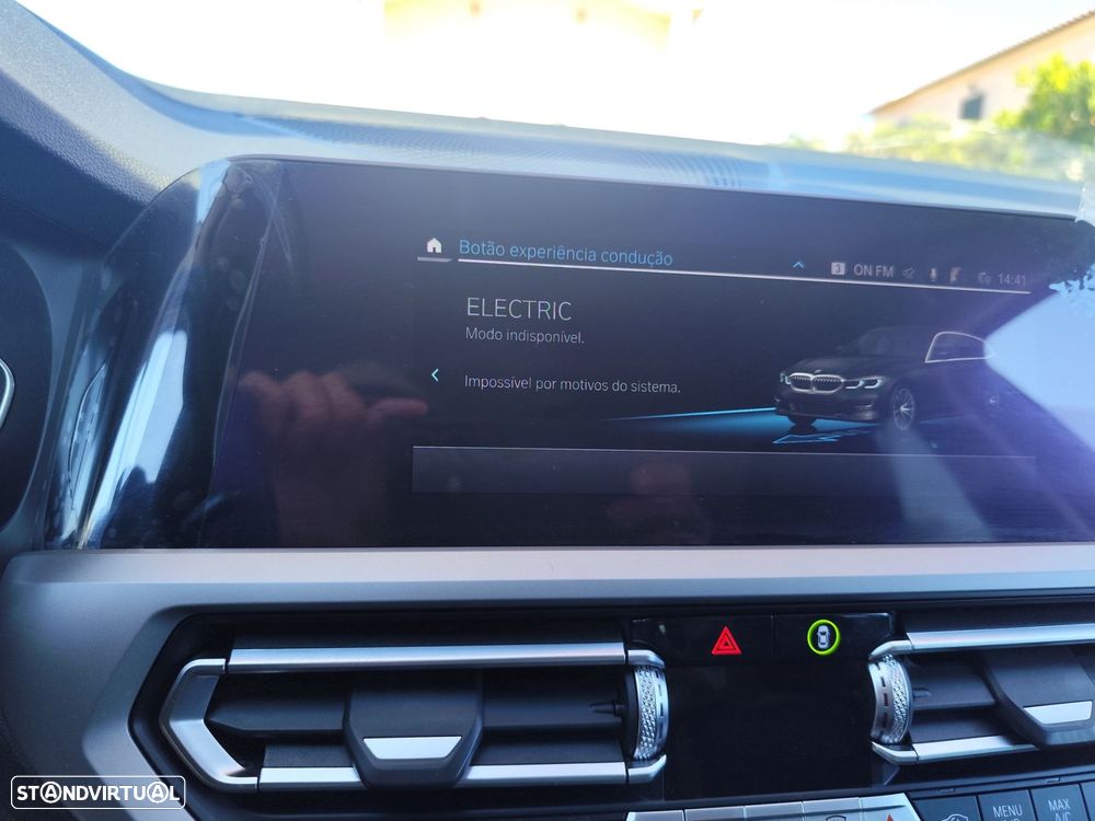 BMW 330 e Touring Auto - 19