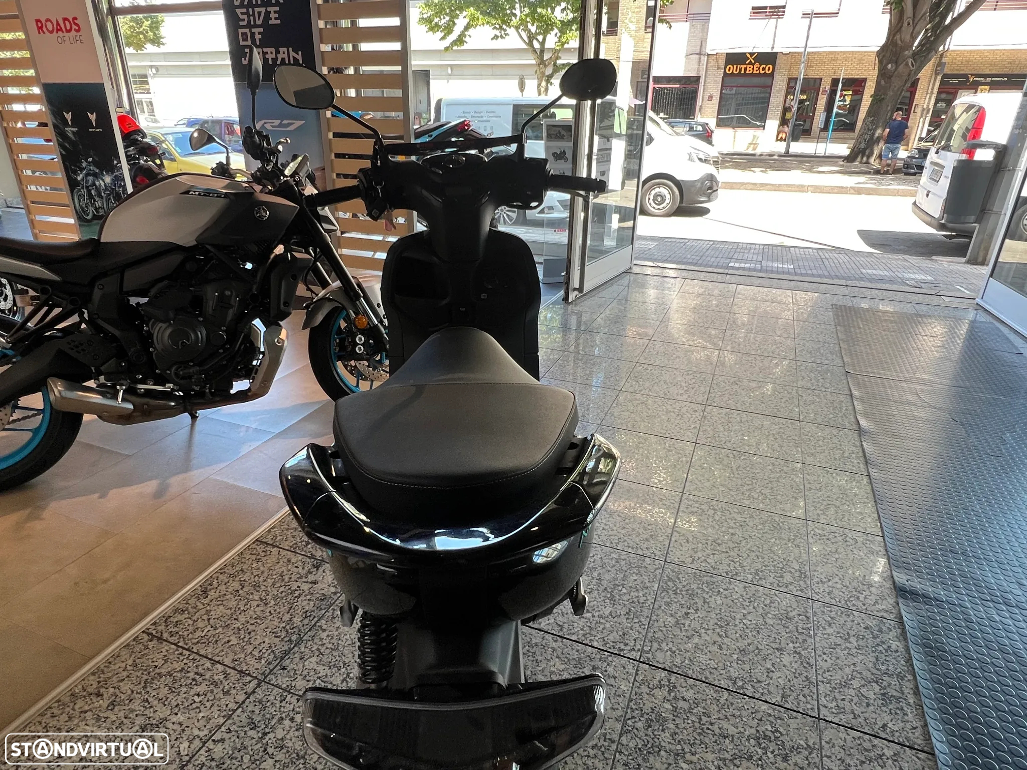 Yamaha NEOs - 4