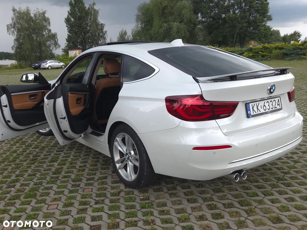 BMW Seria 3 320d xDrive Luxury Line - 1