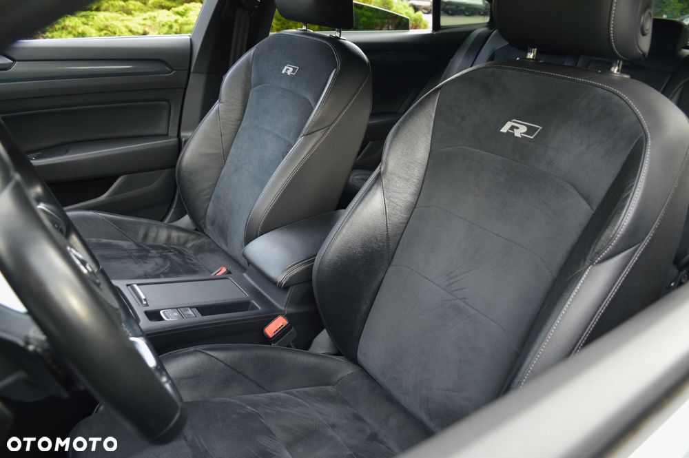 Volkswagen Arteon 2.0 TDI R-Line DSG - 23
