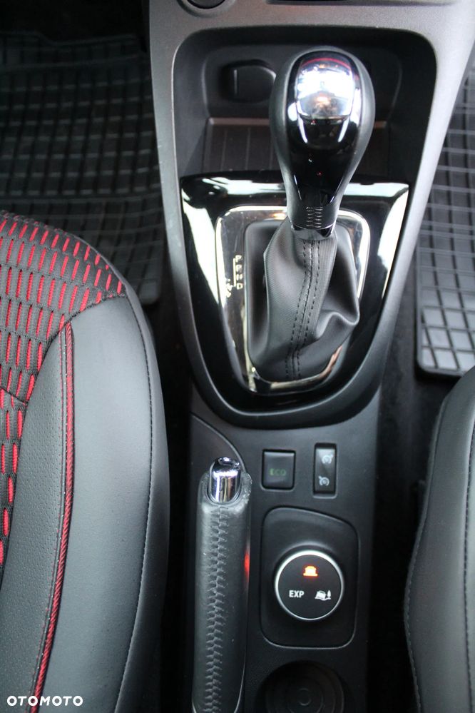 Renault Captur 1.2 TCe Helly Hansen EDC - 25