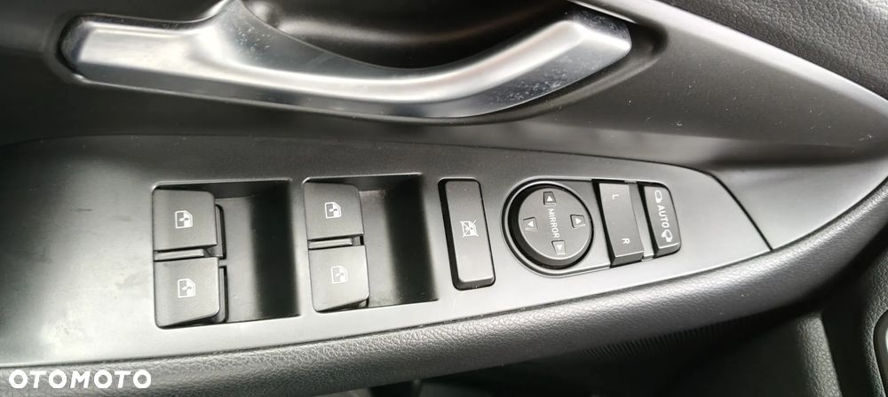 Hyundai i30 1.6 CRDI DCT Passion Plus - 9