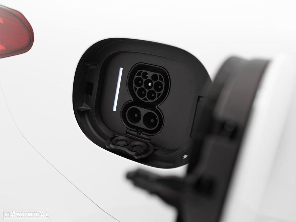 Mercedes-Benz EQE 300 Edition Electric Art - 16