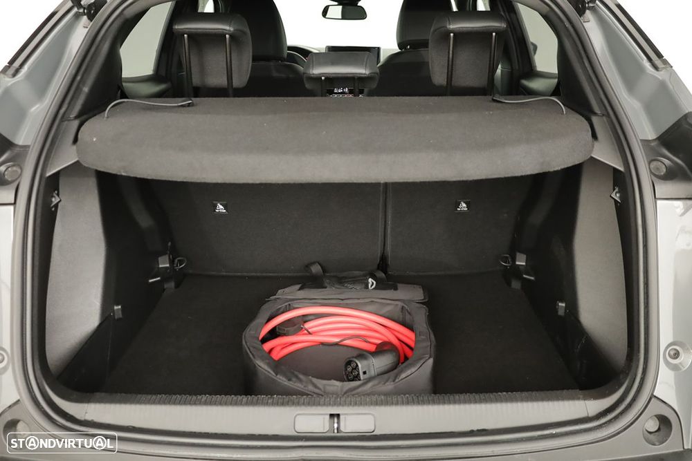 Peugeot e-2008 54 kWh Allure - 24