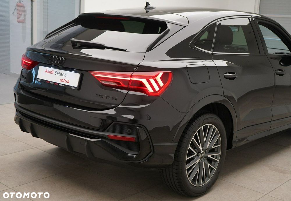 Audi Q3 Sportback - 9