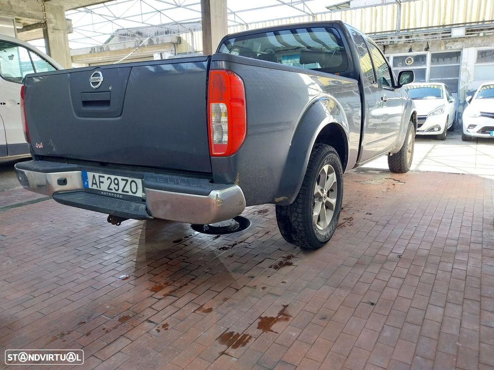 Nissan Navara 2.5 dCi KC SE - 10