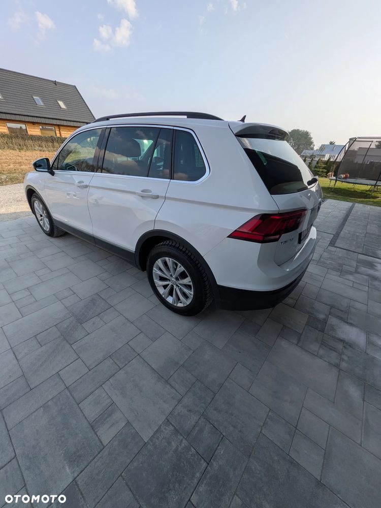 Volkswagen Tiguan - 5