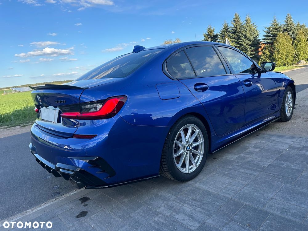 BMW Seria 3 330i M Sport - 2