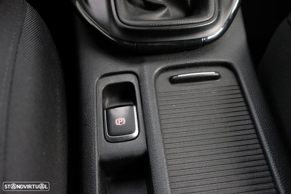 Kia Carens 1.7 CRDi ISG TX - 20