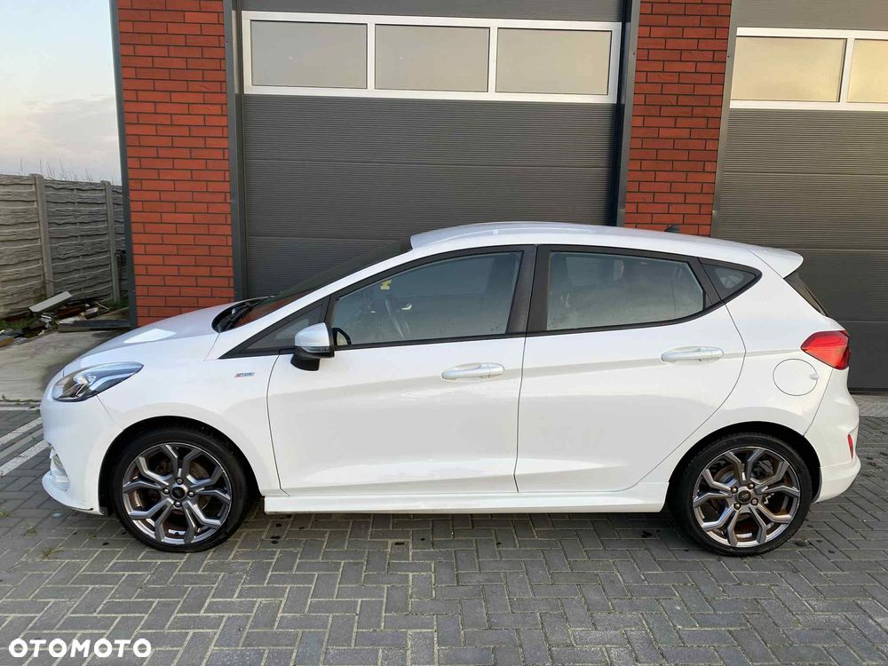 Ford Fiesta 1.5 TDCi S&S ST-LINE X - 31