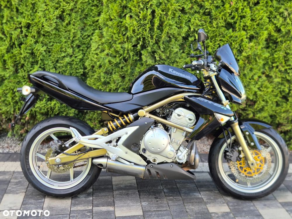 Kawasaki ER - 2