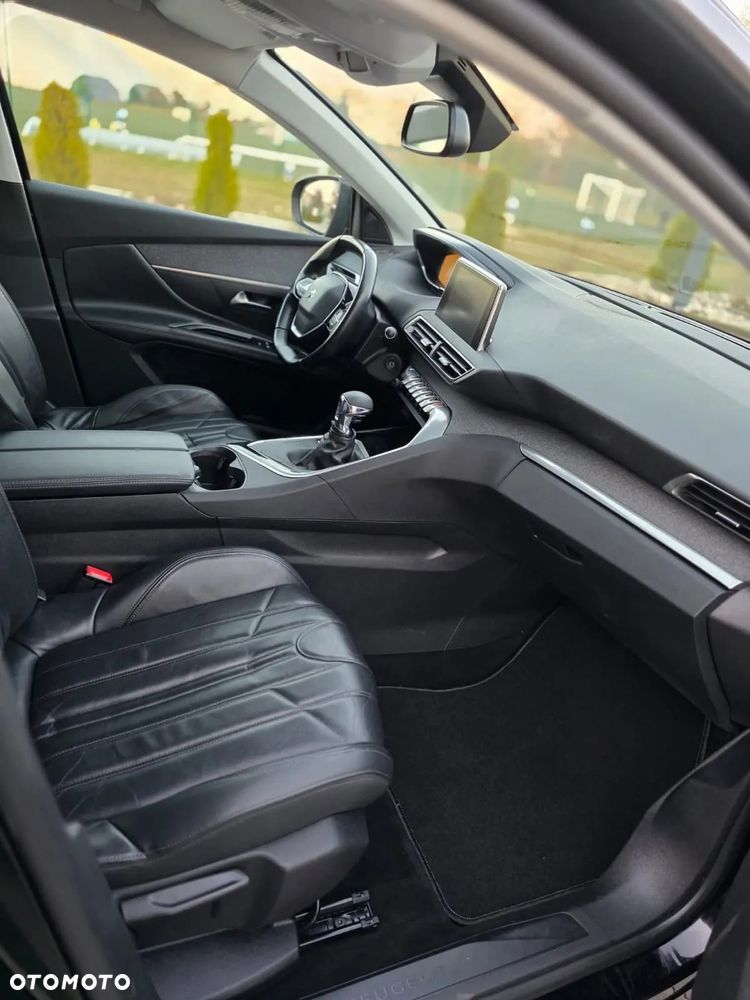 Peugeot 5008 1.5 BlueHDI Allure S&S - 12