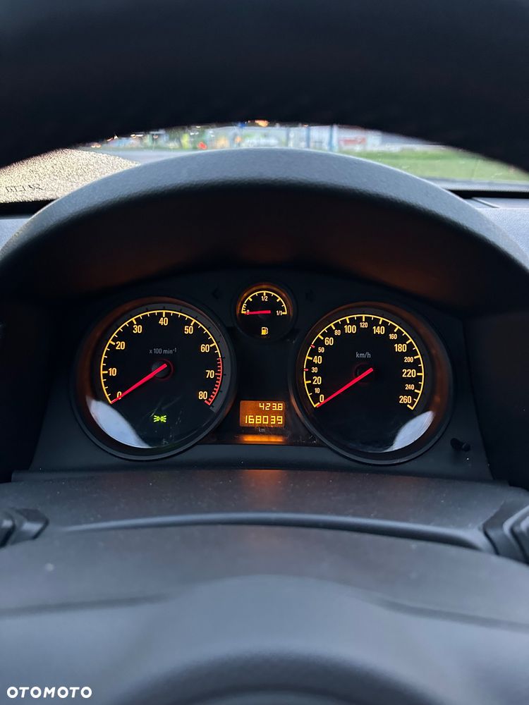 Opel Astra - 10