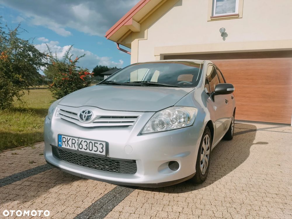 Toyota Auris - 3
